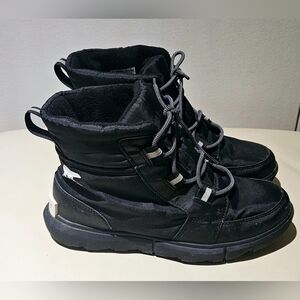 Sorel Black Lace Up Boots **** read ****